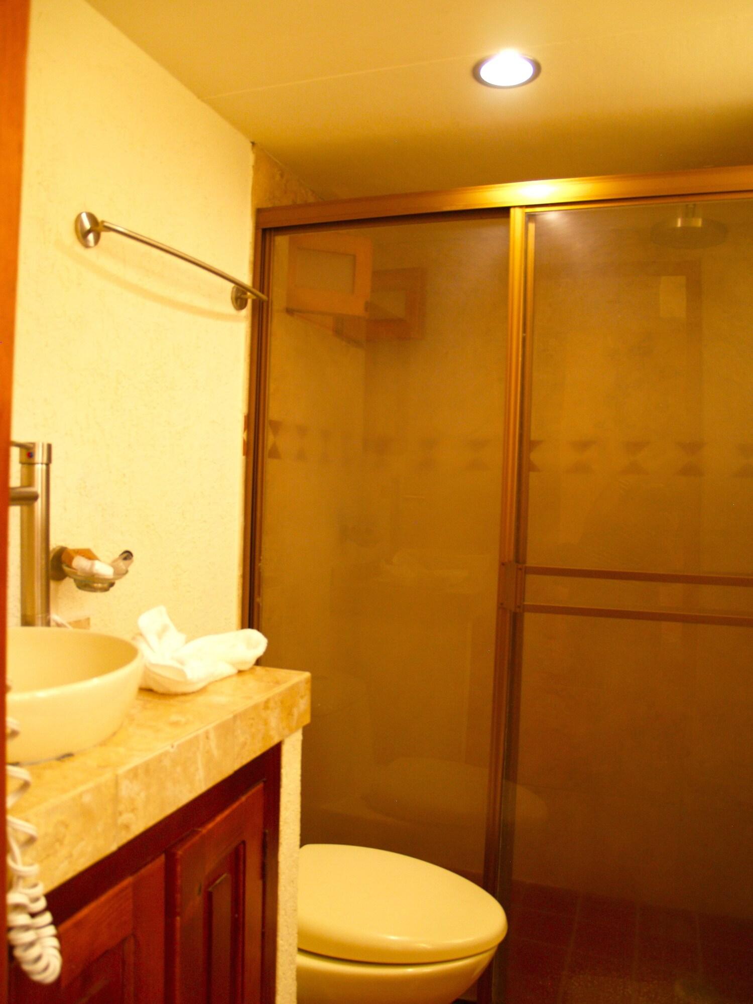 Hotel Refugio Agustino Morelia Exterior photo