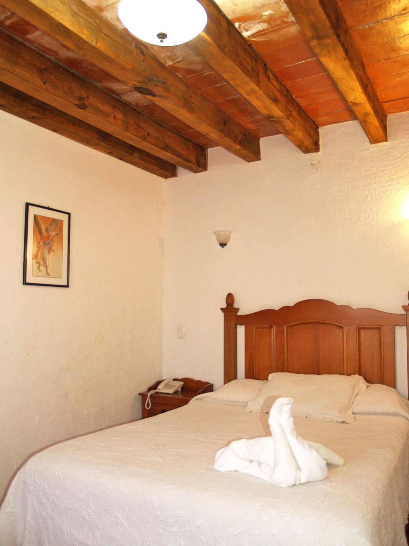 Hotel Refugio Agustino Morelia Exterior photo